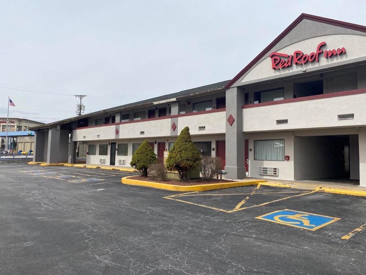 Red Roof Inn Somerset, Pa Buitenkant foto